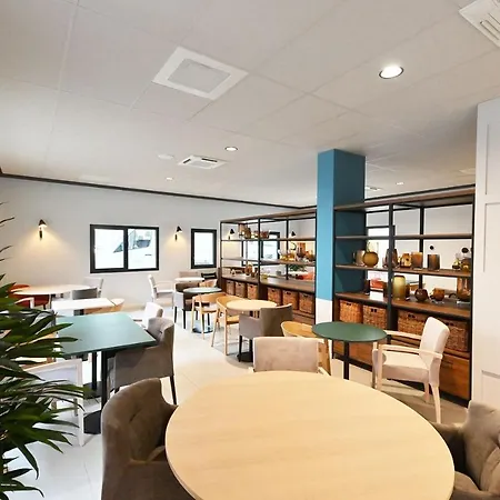 Apartament Services Cazam *